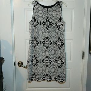 LAST CHANCE Badgley Mischka | Black & White Dress